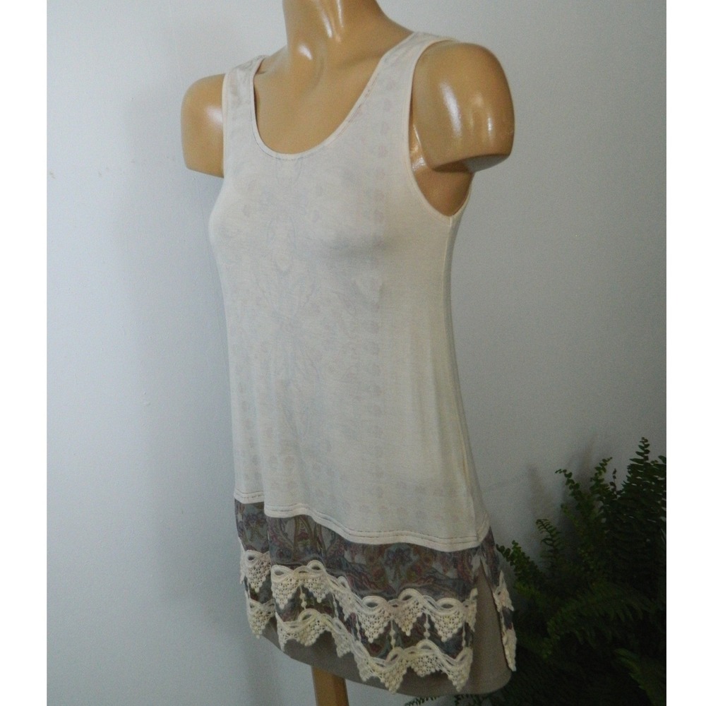Origami Tank Top Women Small Cream Paisley Mesh Crochet Lace Trim Boho Tonal